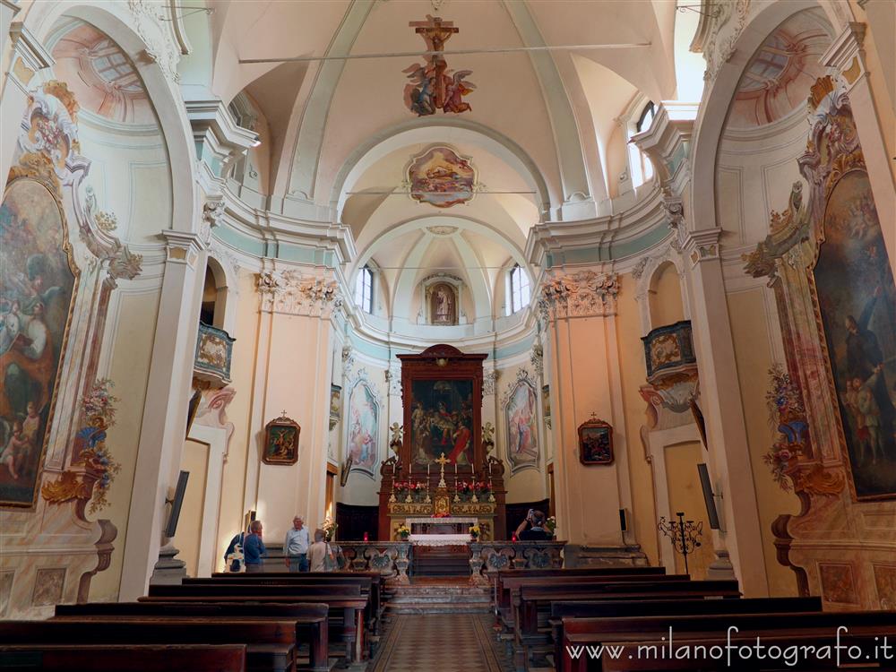 Oggiono (Lecco, Italy) - Interior of the Church of San Lorenzo